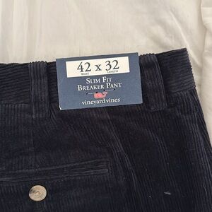 NWT VINEYARD VINES Men’s CORDUROY navy blue pants. Size 42 x 32. Pockets, loops